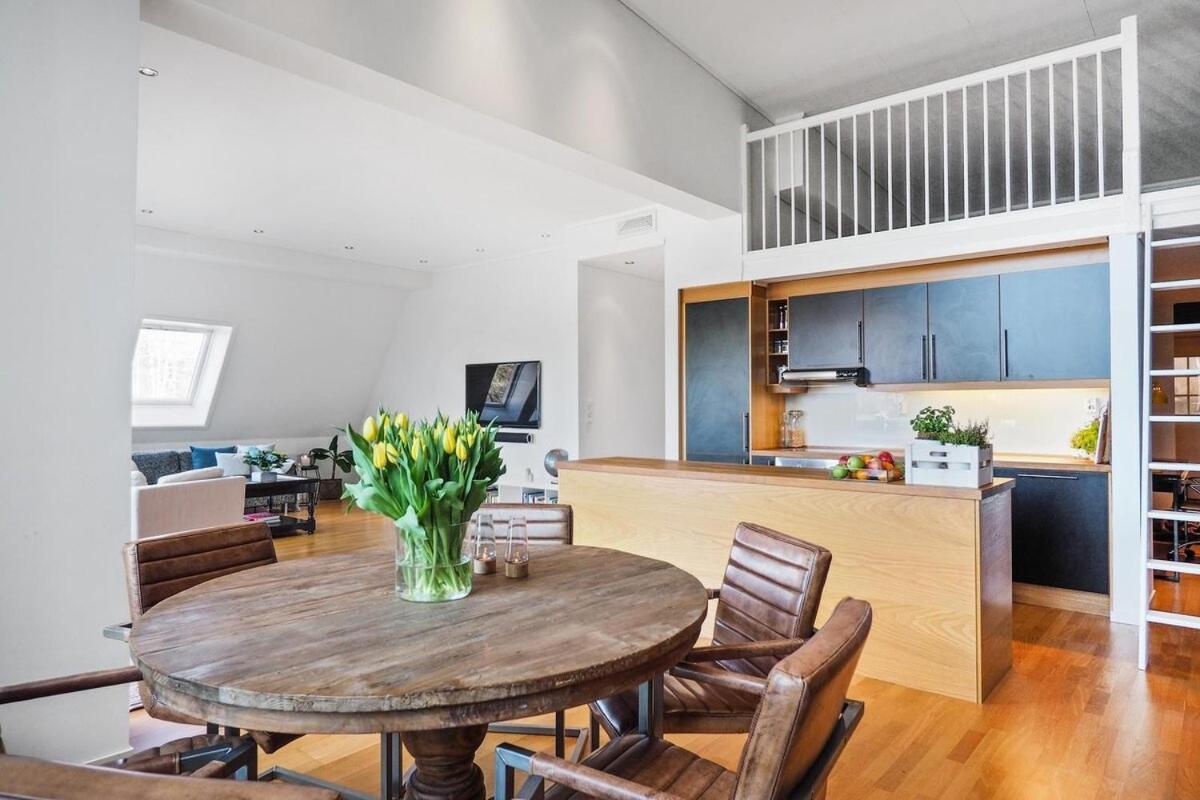 Romslig Med To Soverom Pluss Hems Med Dobbeltseng Apartamento *